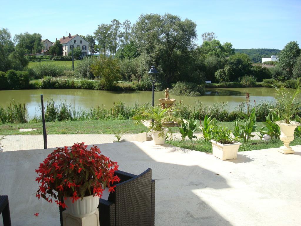 Domaine De Lardoisiere Hotell Château-Salins Exteriör bild