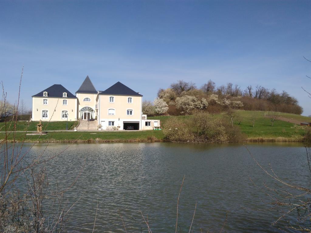 Domaine De Lardoisiere Hotell Château-Salins Exteriör bild